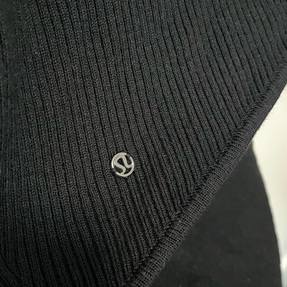 Lululemon Resolution Wrap Black Size 8 - Picture 3 of 12